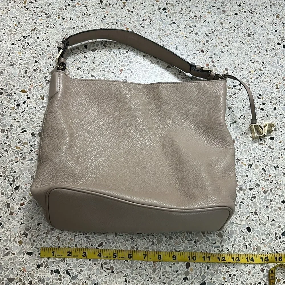 DVF Diane Von Furstenberg Iggy tan neutral shoulder bag gold hardware leather - Picture 3 of 10